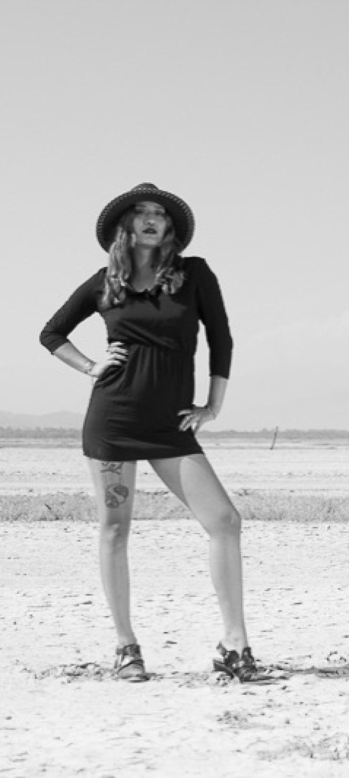 LA SESIÓN DE FOTOS QUE VES, HA TERMINADO CON UN FINAL FELIZ, ME PONE LO NUEVO.