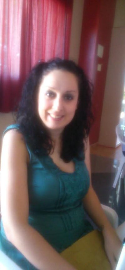 viuda con fuego interior. busco alguien que me haga sentirme sucia. sola pero caliente